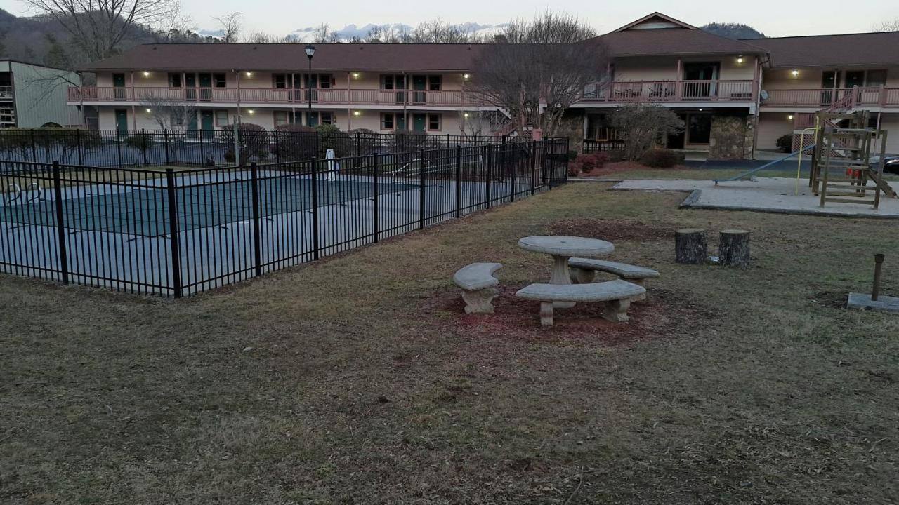 Mountain Valley Inn Dillard Extérieur photo